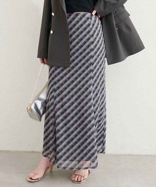 natural couture（ナチュラルクチュール）の「シアーチェックナロースカート（スカート・レディース・ブラック/ラベンダー/グレー・FREE）」の4枚目の写真