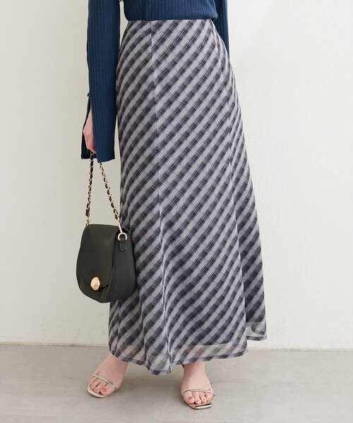 natural couture（ナチュラルクチュール）の「シアーチェックナロースカート（スカート・レディース・ブラック/ラベンダー/グレー・FREE）」の8枚目の写真