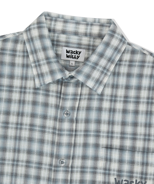 Wacky WiLLy(ワッキーウィリー)の「ビッグチェック半袖シャツブルー(シャツ/ブラウス・レディース・その他・SMALL/MEDIUM/LARGE/X-LARGE)」の4枚目の写真