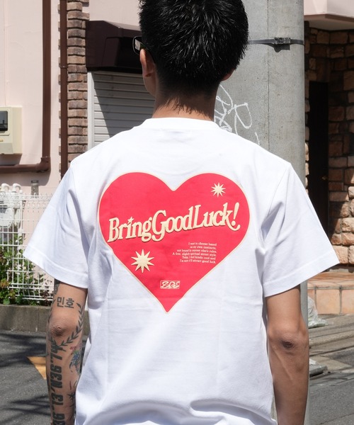 BGL(ビージーエル)の「RETRO HEART TEE / ハートロゴ / パフプリント / 3Dプリント / 発泡プリント 半袖Tシャツ(Tシャツ/カットソー・レディース・ブラック/パープル/ホワイト・L/M/S)」の2枚目の写真