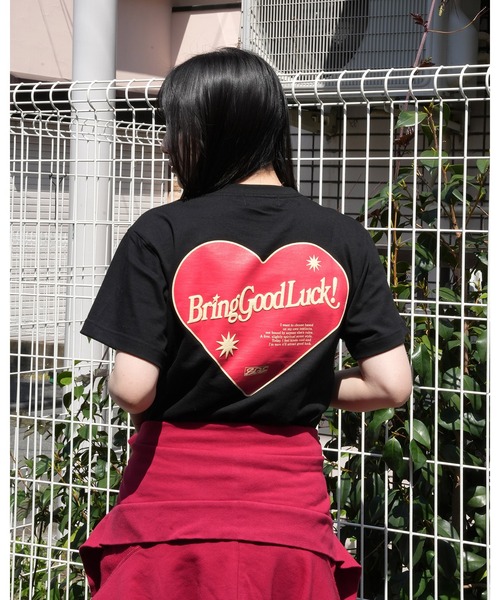 BGL(ビージーエル)の「RETRO HEART TEE / ハートロゴ / パフプリント / 3Dプリント / 発泡プリント 半袖Tシャツ(Tシャツ/カットソー・レディース・ブラック/パープル/ホワイト・L/M/S)」の4枚目の写真