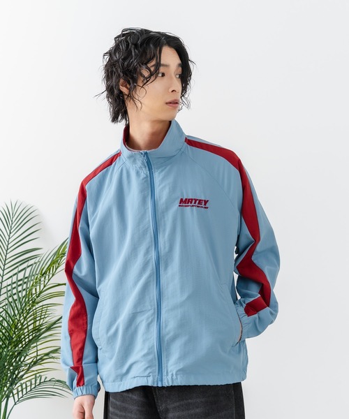 SAVIER(サビアー)の「【SAVIER/サビアー】【メンズライクやストリートな着こなしにぴったりのビッグシルエット】袖ウェーブライン 切り替え ナイロンジャケット ノームコア オーバーサイズ スタンドネック ユニセックス(ナイロンジャケット・メンズ・ブラック/サックスブルー・LARGE/MEDIUM)」の7枚目の写真