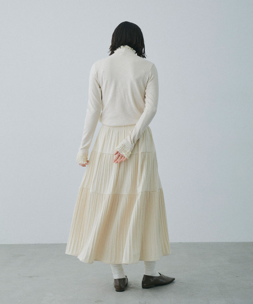 Mirette(ミレット)の「レースカフスハイネックリブトップス / Lace Cuff High Neck Rib Top(Tシャツ/カットソー・レディース・ナチュラル/ブラウン・FREE)」の14枚目の写真