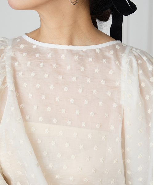 IENA LA BOUCLE（イエナラブークル）の「IENA LA BOUCLE Flower ドットブラウス（シャツ/ブラウス・レディース・ホワイト・FREE）」の17枚目の写真