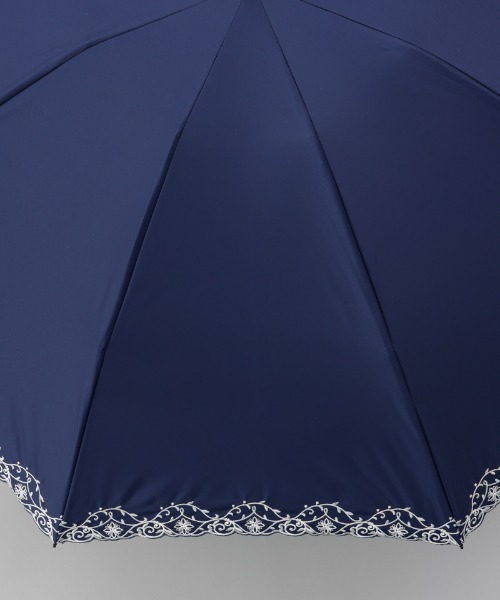 Aquascutum(アクアスキュータム)の「【 Aquascutum(アクアスキュータム)】エレガンス刺しゅう晴雨兼用傘(折りたたみ傘)(折りたたみ傘・レディース・コーラル/ブルー/ライトベージュ/シルバーグレー/ピンク/ネイビー・FREE)」の15枚目の写真