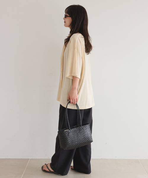 SLOBE IENA(スローブイエナ)の「Plus by ONIT/オニット SLOBE別注 スカーフ付Tシャツ(Tシャツ/カットソー・レディース・ベージュ系その他/ホワイト・FREE)」の3枚目の写真