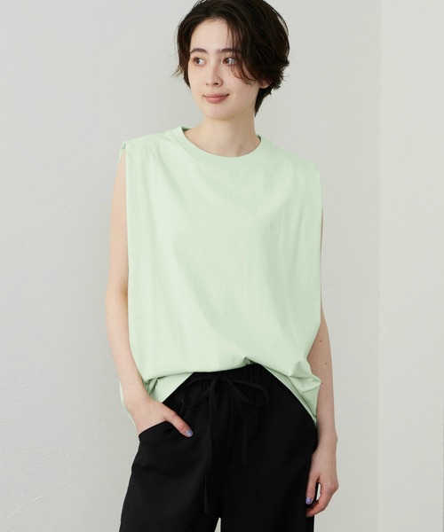 Lee(リー)の「Lee/リー Leeロゴ ノースリーブTシャツ(Tシャツ/カットソー・レディース・ブラック/ベージュ/グリーン/ホワイト/チャコール・MEDIUM/SMALL)」の1枚目の写真