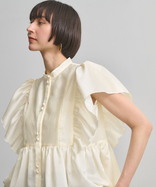 UNITED ARROWS(ユナイテッドアローズ)の「シルキー ギャザー フリルブラウス ‐ウォッシャブル‐(シャツ/ブラウス・レディース・オフホワイト/ネイビー/その他7・FREE)」の7枚目の写真