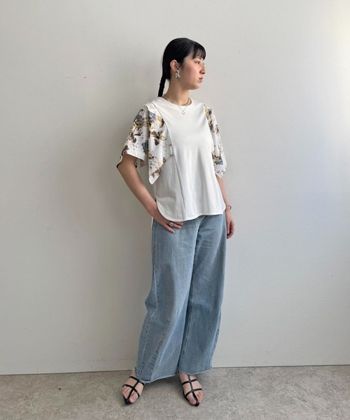 LHELBIE（レルビエ）の「フラワープリントトップス（Tシャツ/カットソー・レディース・ブラック/ブルー/オフホワイト・M）」の8枚目の写真