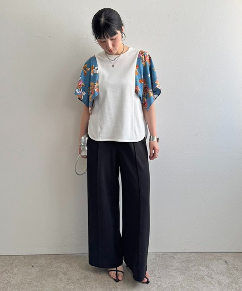 LHELBIE（レルビエ）の「フラワープリントトップス（Tシャツ/カットソー・レディース・ブラック/ブルー/オフホワイト・M）」の21枚目の写真