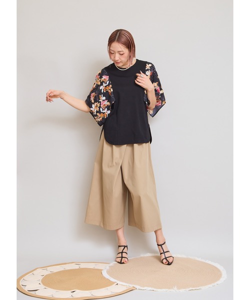 LHELBIE（レルビエ）の「フラワープリントトップス（Tシャツ/カットソー・レディース・ブラック/ブルー/オフホワイト・M）」の16枚目の写真