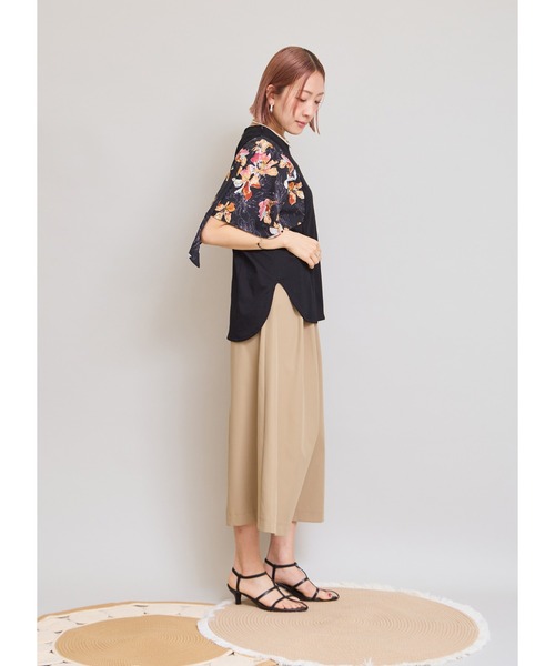 LHELBIE（レルビエ）の「フラワープリントトップス（Tシャツ/カットソー・レディース・ブラック/ブルー/オフホワイト・M）」の15枚目の写真