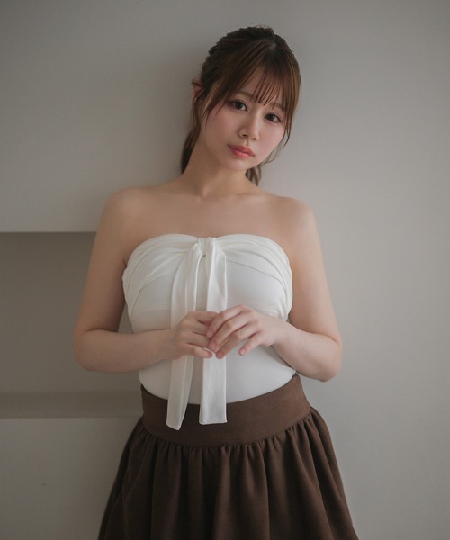 M DOLLY（エムドリー）の「Front ribbon mila bare top/フロントリボンミラ ベアトップ（チューブトップ・レディース・グレー/ブラック・FREE）」の19枚目の写真