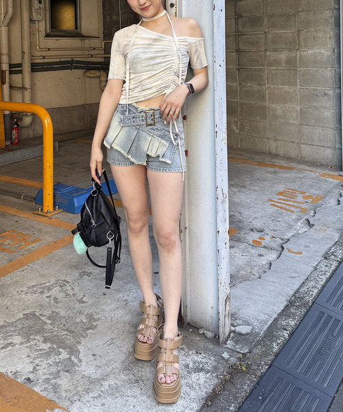 SPIRALGIRL(スパイラルガール)の「サイドギャザーワンショルトップス(Tシャツ/カットソー・レディース・オフホワイト/ブラウン/グレー・FREE)」の6枚目の写真