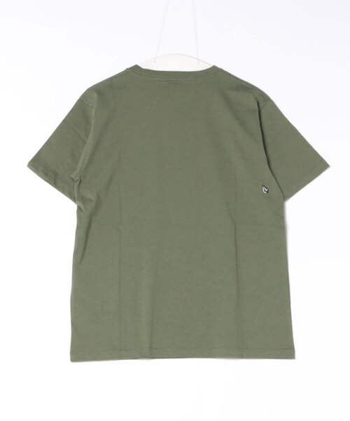 VOLCOM(ボルコム)の「VOLCOM メンズ BAMPER STICKER SS TEE Tシャツ 【2026年夏モデル】(Tシャツ/カットソー・メンズ・ブラック/ホワイト/オリーブ・MEDIUM/LARGE/XX-LARGE/SMALL/X-LARGE)」の4枚目の写真
