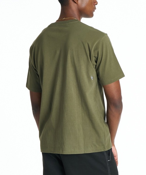 VOLCOM(ボルコム)の「VOLCOM メンズ BAMPER STICKER SS TEE Tシャツ 【2026年夏モデル】(Tシャツ/カットソー・メンズ・ブラック/ホワイト/オリーブ・MEDIUM/LARGE/XX-LARGE/SMALL/X-LARGE)」の7枚目の写真