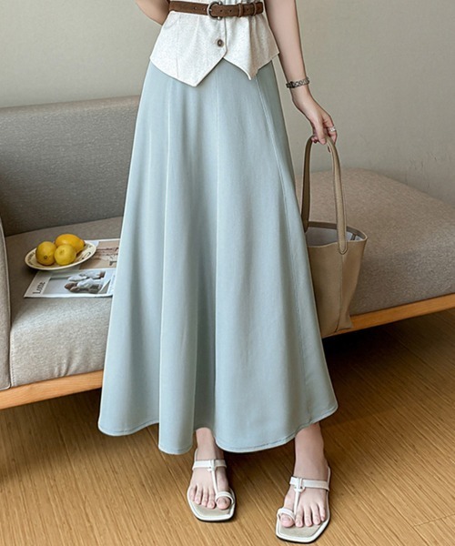 ONEP STAR(ワンピスター)の「立体的シルエット×ロングフレアスカート(スカート・レディース・ブルーグリーン/ブラック/ベージュ・SMALL/MEDIUM/LARGE/X-LARGE)」の2枚目の写真