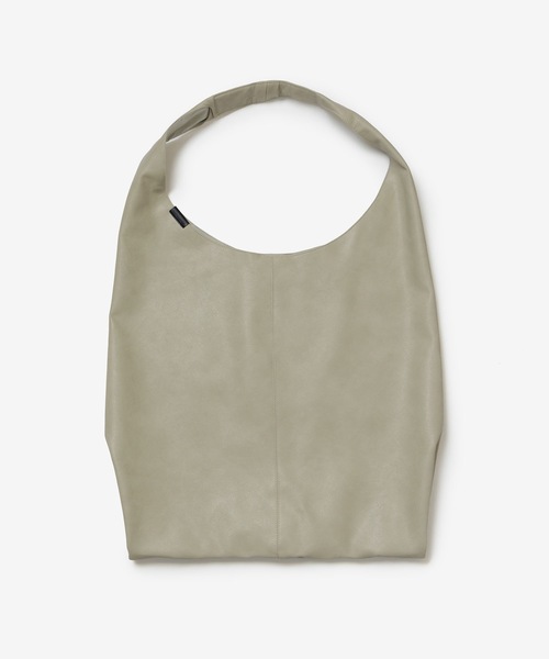 ATTACHMENT(アタッチメント)の「シンセティックレザー スモール ショッピングバッグ / SYNTHETIC LEATHER SMALL SHOPPING BAG(ショルダーバッグ・メンズ・ダークブラウン/ライトベージュ/カーキ/ブラック・ONESIZE)」の12枚目の写真