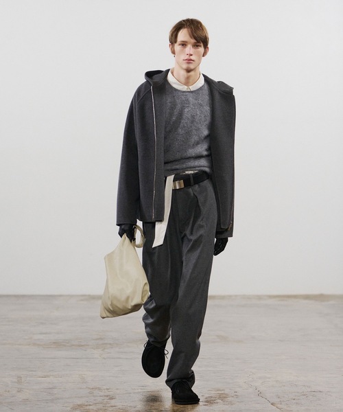 ATTACHMENT(アタッチメント)の「シンセティックレザー スモール ショッピングバッグ / SYNTHETIC LEATHER SMALL SHOPPING BAG(ショルダーバッグ・メンズ・ダークブラウン/ライトベージュ/カーキ/ブラック・ONESIZE)」の15枚目の写真