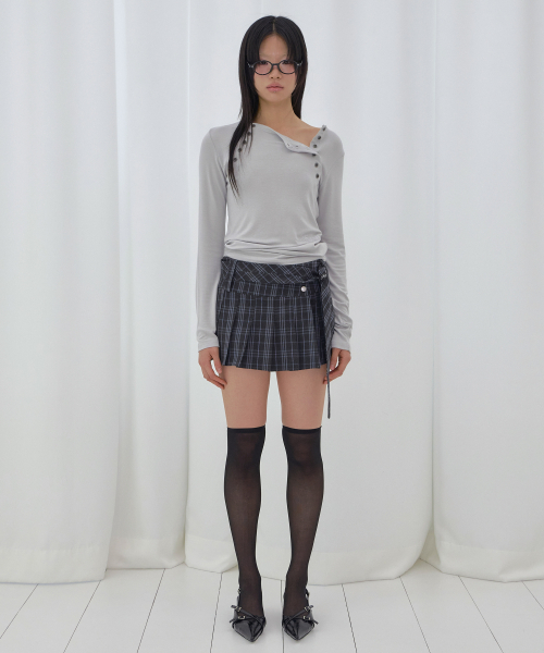 FANCY CLUB(ファンシークラブ)の「ムーブボタンロングスリーブ(グレー)F26QB048(Tシャツ/カットソー・レディース・その他・ONE)」の3枚目の写真
