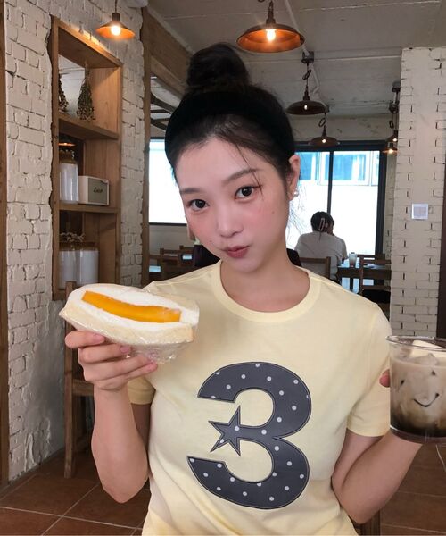 BAUF（バウフ）の「3ロゴドットスリムフィットTシャツ[イエロー]（Tシャツ/カットソー・レディース・その他・FREE）」の11枚目の写真