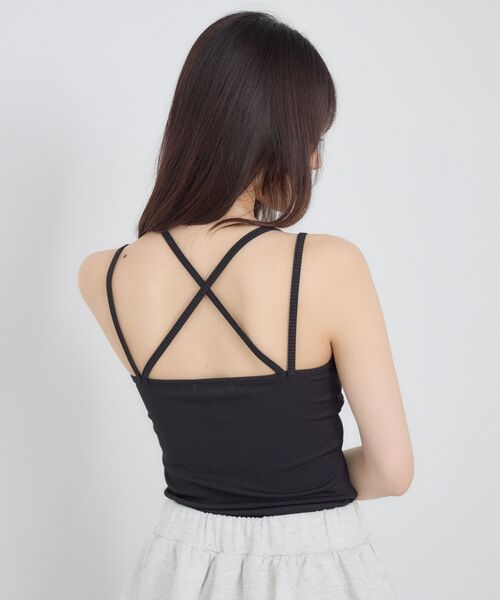 ems excite(エムズエキサイト)の「【2way】クロスストラップキャミ(Tシャツ/カットソー・レディース・ブルー/ナチュラル/ブラック・FREE)」の6枚目の写真