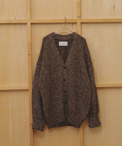 TODAYFUL（トゥデイフル）の「【TODAYFUL/トゥデイフル】Boyfriend Knit Cardigan/ボーイフレンドニットカーディガン（カーディガン/ボレロ・レディース・ブラック/ブラウン・FREE）」の9枚目の写真