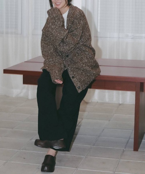 TODAYFUL（トゥデイフル）の「【TODAYFUL/トゥデイフル】Boyfriend Knit Cardigan/ボーイフレンドニットカーディガン（カーディガン/ボレロ・レディース・ブラック/ブラウン・FREE）」の8枚目の写真