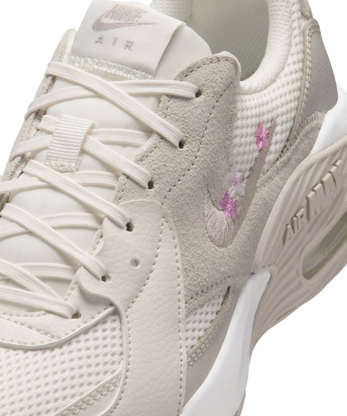 NIKE(ナイキ)の「ナイキ エア マックス エクシー SE ウィメンズシューズ / Nike Air Max Excee SE Women's Shoes IV5372-101 Sail(スニーカー・レディース・クリーム・26/25.5/22/25/24.5/24/23.5/23/22.5)」の6枚目の写真