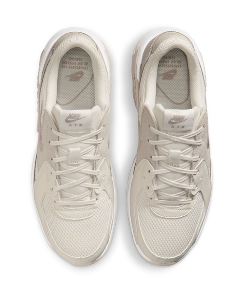 NIKE(ナイキ)の「ナイキ エア マックス エクシー SE ウィメンズシューズ / Nike Air Max Excee SE Women's Shoes IV5372-101 Sail(スニーカー・レディース・クリーム・26/25.5/22/25/24.5/24/23.5/23/22.5)」の3枚目の写真