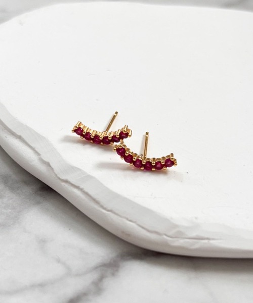 yu-ka(ユーカ)の「YU-KA:ラインジルコニアピアス Line zirconia earrings(ピアス(両耳用)・レディース・ターコイズブルー/レッド/グリーン/ゴールド・FREE)」の9枚目の写真