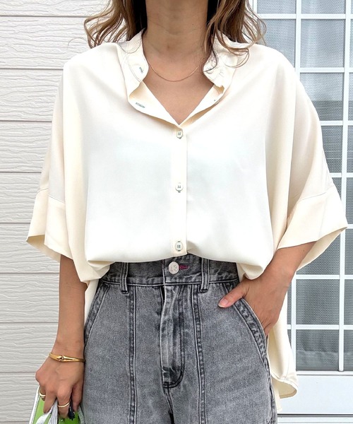Q(キュー)の「BOXシルエット5分袖シャツ(シャツ/ブラウス・レディース・ブラック/ホワイト/マスタード・MEDIUM)」の14枚目の写真