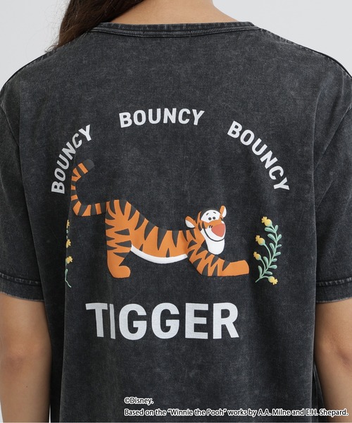 AVIREX(アヴィレックス)の「《Disney Collection》WINNIE THE POOH /TIGGER/ T-SHIRT(Tシャツ/カットソー・レディース・ブラック/オフホワイト・F)」の12枚目の写真
