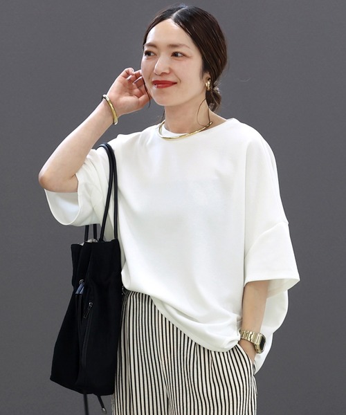 Aletta vita(アレッタビータ)の「ライトポンチドロップショルダーゆるプルオーバー(Tシャツ/カットソー・レディース・ブルー/ブラック/オフホワイト・M)」の6枚目の写真