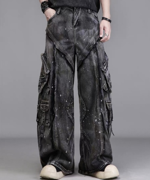 ARULE(アルール)の「A'GEM/9 × .kom 『ARULE/アルール』ヴィンテージウォッシュ ワイドデニムカーゴパンツ(カーゴパンツ・メンズ・ブラック・M/L)」の5枚目の写真