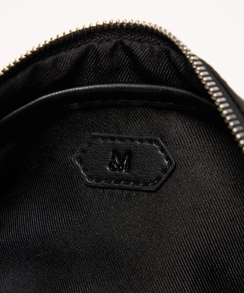 &MyuQ(アンドミューク)の「【一部別注】<&MyuQ>NY MARU バッグ(ショルダーバッグ・レディース・ブラック/オリーブ・FREE)」の4枚目の写真