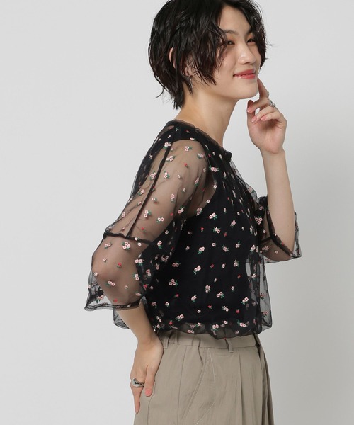 niko and...（ニコアンド）の「チュール刺繍BIGプルオーバー（その他トップス・レディース・ブラック/オフホワイト・FREE）」の15枚目の写真