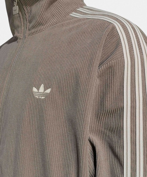 adidas(アディダス)の「adidas/アディダス FIREBIRD CORDUROY TRACK TOP ファイヤーバード コーデュロイ トラックトップ トラックジャケット ジャージ ライトアウター 羽織り スリーストライプス 袖ライン ブランドロゴ メンズ レディース 2026年秋冬 秋服(ブルゾン・メンズ・ダークブラウン/ライトブラウン・S/M/L/XL)」の6枚目の写真