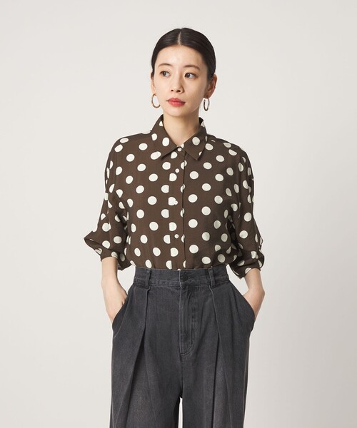 CITEN（シテン）の「＜CITEN＞ドットハーフスリーブシャツ（シャツ/ブラウス・レディース・ダークブラウン・フリー）」の2枚目の写真
