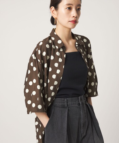 CITEN（シテン）の「＜CITEN＞ドットハーフスリーブシャツ（シャツ/ブラウス・レディース・ダークブラウン・フリー）」の3枚目の写真