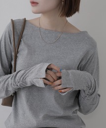 ボートネック指空きTシャツ 長袖