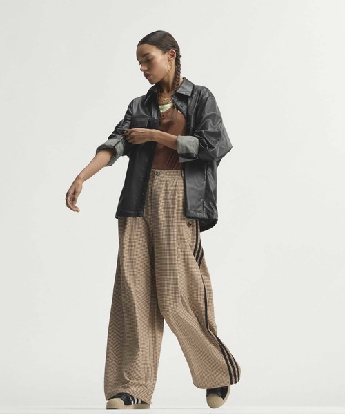 adidas(アディダス)の「チェック トラウザー ルーズ パンツ / アディダスオリジナルス adidas Originals(その他パンツ・レディース・ベージュ・SMALL/3XL/XX-LARGE/MEDIUM/X-LARGE/LARGE)」の4枚目の写真