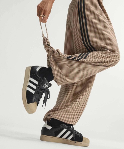 adidas(アディダス)の「チェック トラウザー ルーズ パンツ / アディダスオリジナルス adidas Originals(その他パンツ・レディース・ベージュ・SMALL/3XL/XX-LARGE/MEDIUM/X-LARGE/LARGE)」の5枚目の写真