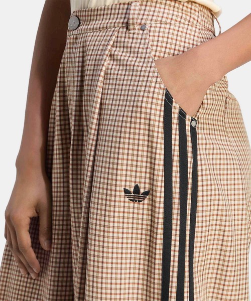 adidas(アディダス)の「チェック トラウザー ルーズ パンツ / アディダスオリジナルス adidas Originals(その他パンツ・レディース・ベージュ・SMALL/3XL/XX-LARGE/MEDIUM/X-LARGE/LARGE)」の9枚目の写真