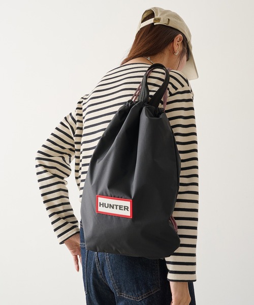 HUNTER(ハンター)の「【HUNTER】TRAVEL DRAWSTRING BACKPACK TOTE(トートバッグ・レディース・ホワイト/ブラック・FREE)」の2枚目の写真