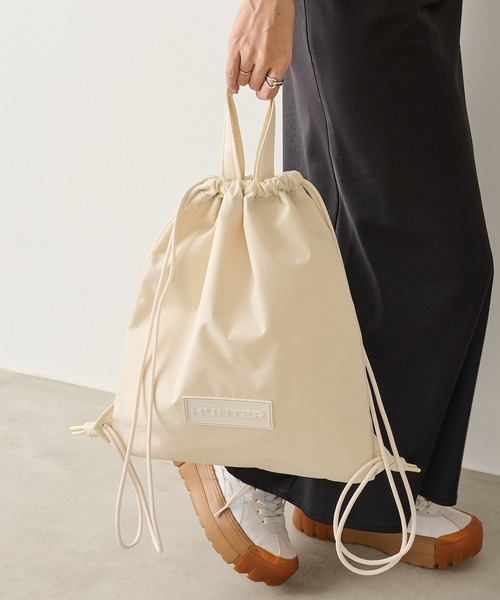 HUNTER(ハンター)の「【HUNTER】TRAVEL DRAWSTRING BACKPACK TOTE(トートバッグ・レディース・ホワイト/ブラック・FREE)」の6枚目の写真
