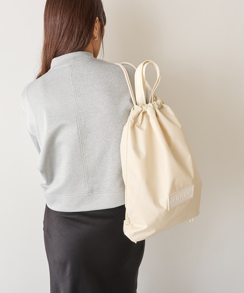 HUNTER(ハンター)の「【HUNTER】TRAVEL DRAWSTRING BACKPACK TOTE(トートバッグ・レディース・ホワイト/ブラック・FREE)」の4枚目の写真