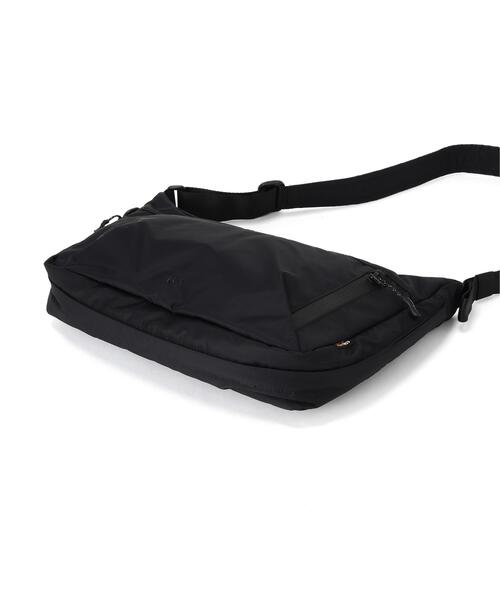+phenix(プラスフェニックス)の「+phenix/プラスフェニックス/EXPAND SHOULDER BAG 6+(ショルダーバッグ・メンズ・ブラック/グレー・F)」の12枚目の写真