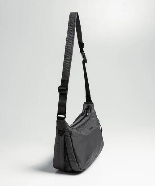 +phenix(プラスフェニックス)の「+phenix/プラスフェニックス/EXPAND SHOULDER BAG 6+(ショルダーバッグ・メンズ・ブラック/グレー・F)」の19枚目の写真