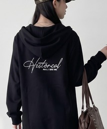 バックロゴビッグジップパーカー